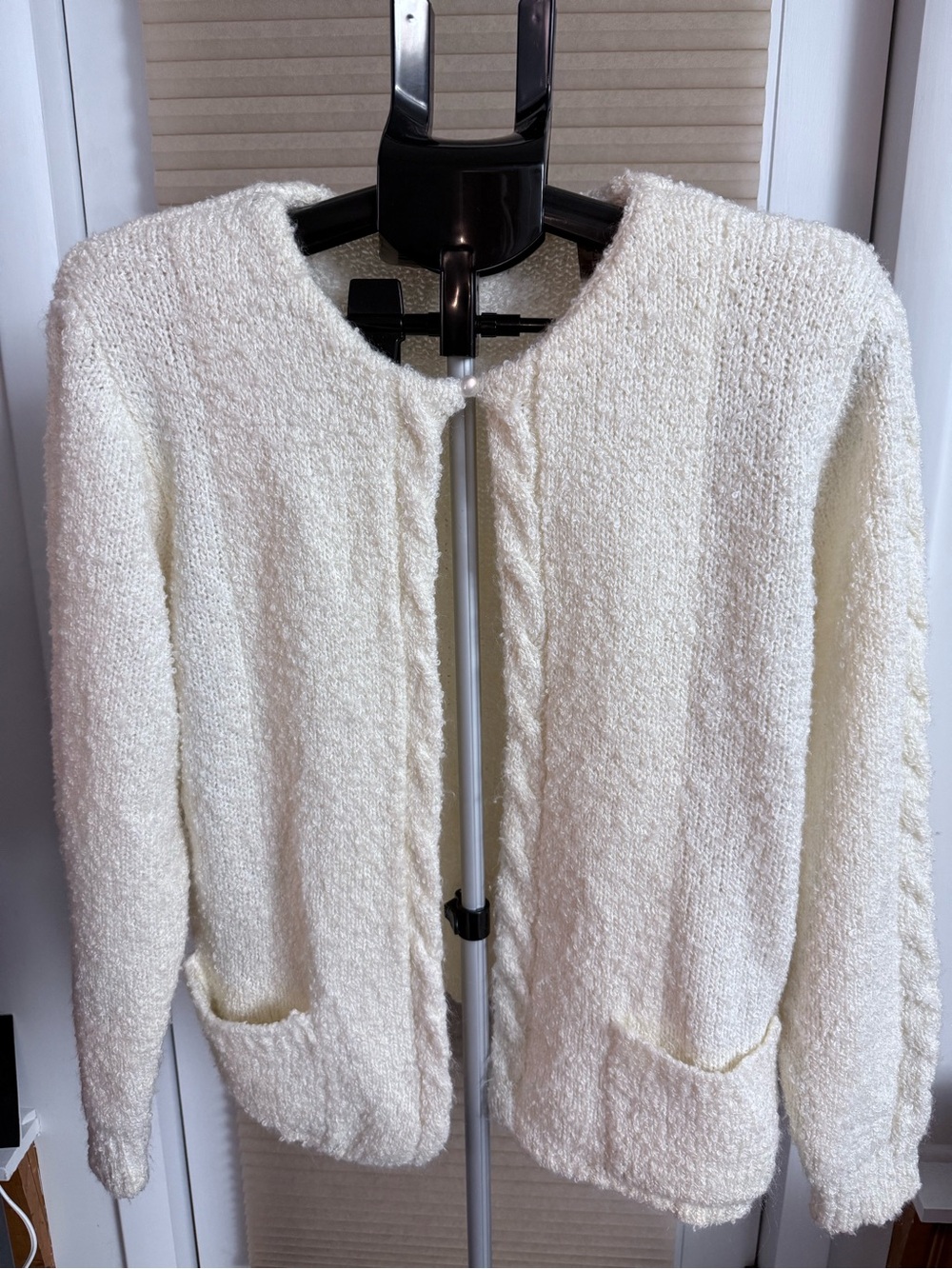 Vintage cozy cottagecore Karen Scott Cream Bouclé Open-Front cardigan sweater L